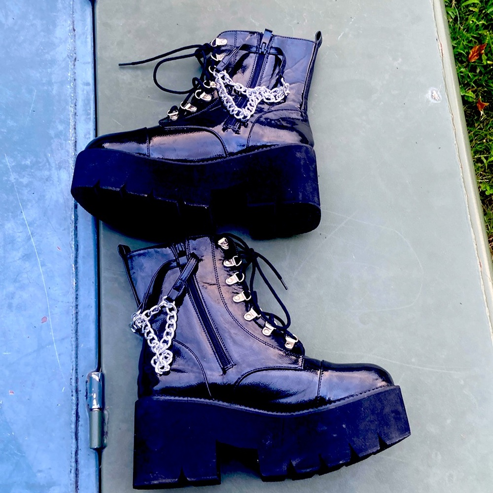 Women's Chain Platform Boots Lace Up & Zipper Chunky Heel Combat Ankle Booties